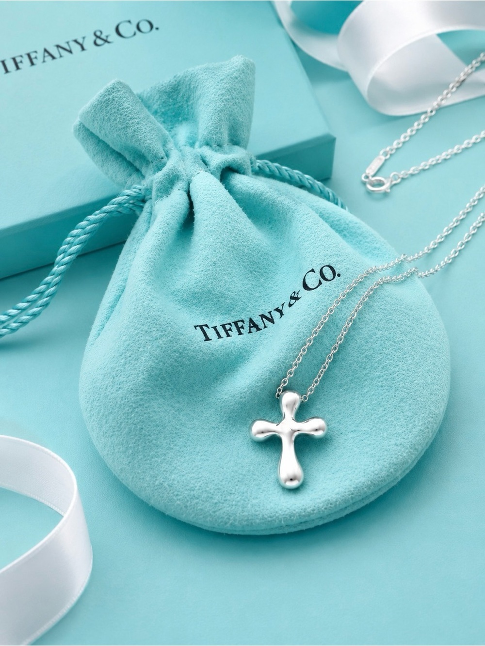Authenticated Tiffany & Co Elsa Peretti Silver Cross Pendant Necklace 16”